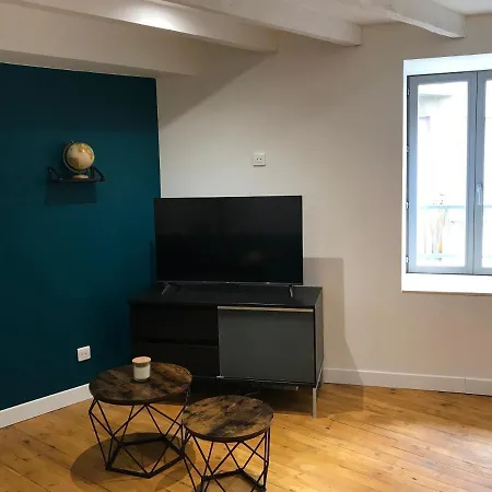 Le Nid En Forez - Bourg D'usson Apartment Usson-en-Forez